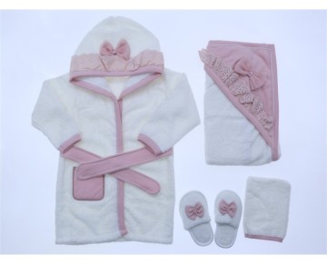 1/3 YAŞ -208- RAPORLU BORNOZ SET